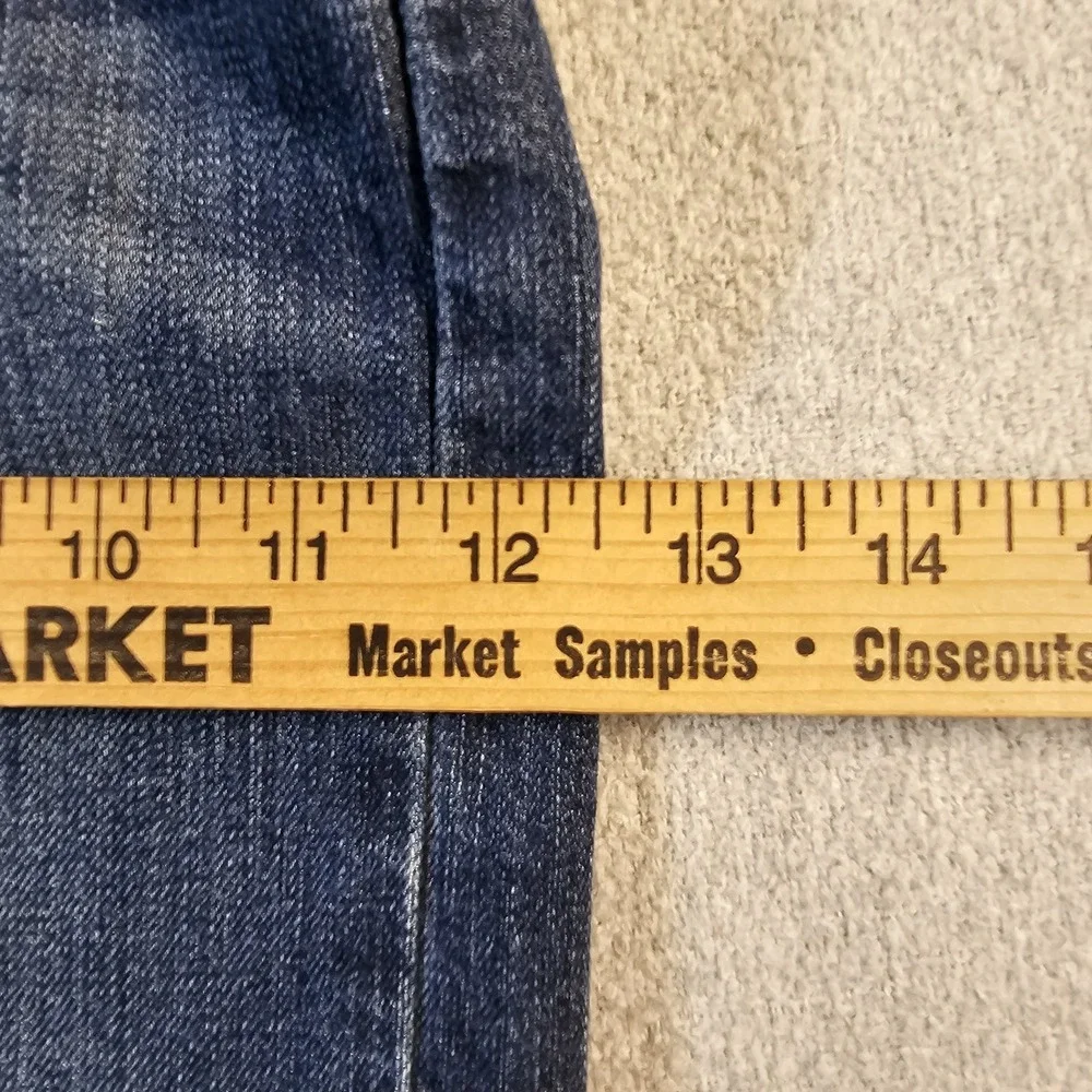 Levis levi 569